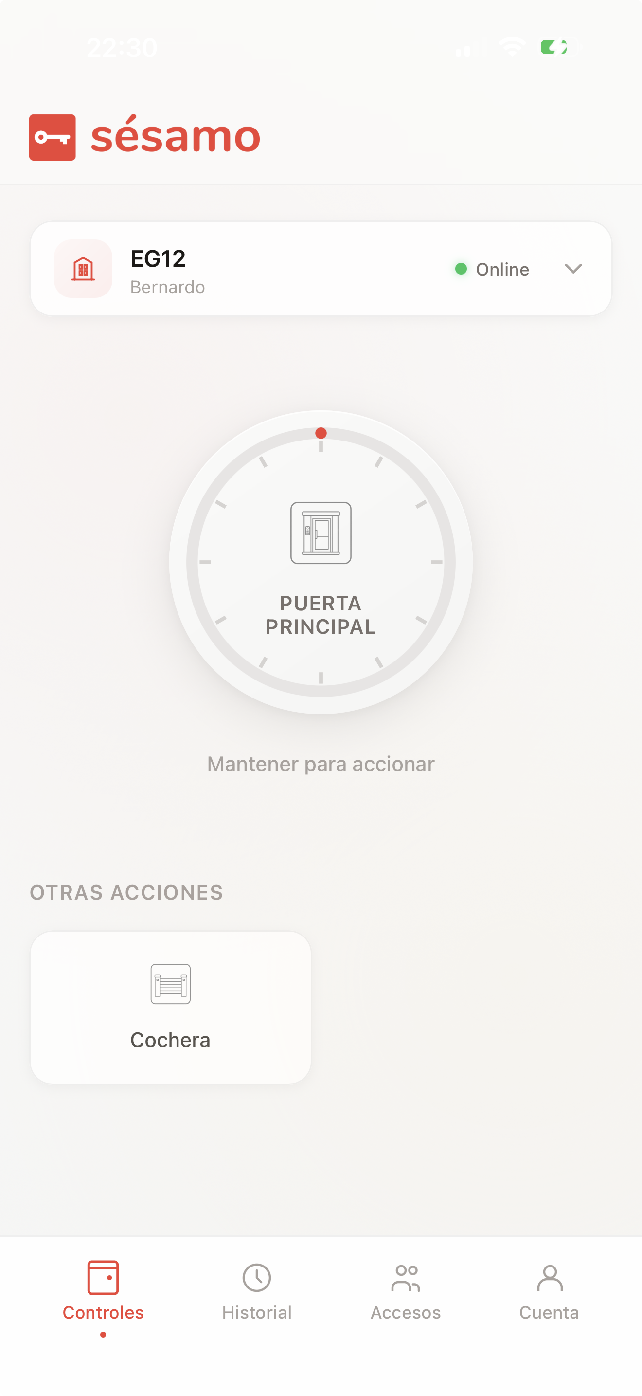 App de Sésamo mostrando el control de la puerta principal